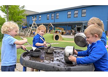 Flowery Field Primary School