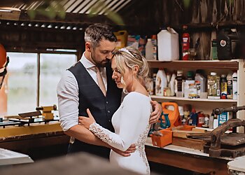 Fox & Bear Photography