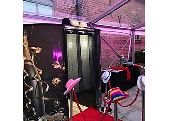 Fresh Prints Photo Booths