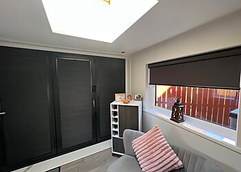 GLE Blinds & Curtains