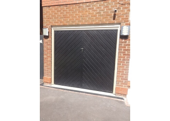 3 Best Garage Door Companies in Bolton, UK - Expert Recommendations