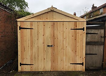 Garage Door Repair Man