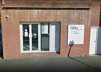 Gibbs Dry Cleaners 
