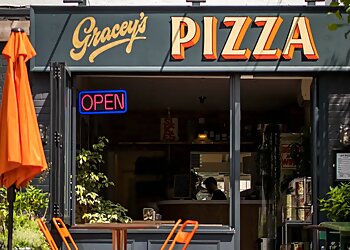 Gracey's Pizza