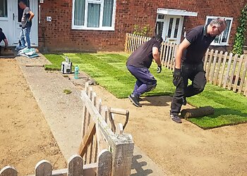 Green Life-Gardening+Landscaping