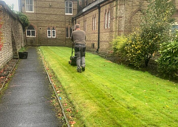 Manchester lawn care Greenscape Garden Services image 1