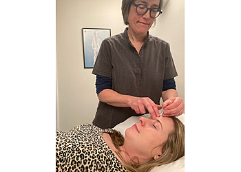 Hand to Heal Hand to Heal