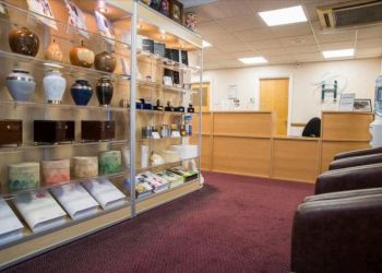 Hollowells Funeral Directors