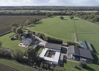 Milton Keynes boarding kennels Hunters Lodge Country Boarding Kennels & Cattery image 1