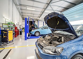 IN‘n’OUT Autocentres Basildon