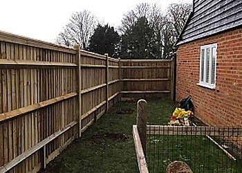 I Wallond Fencing Contractors