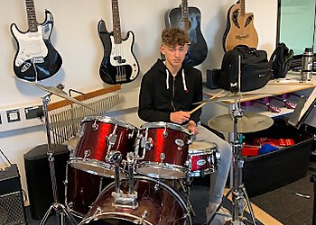 Ian West-Session Drummer & Drum Tutor