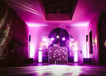 Icon Entertainments Specialist Wedding and Events DJ 