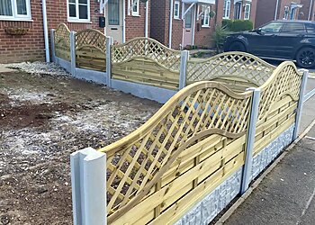 Stoke On Trent fencing contractors Inskip and Son Fencing image 1