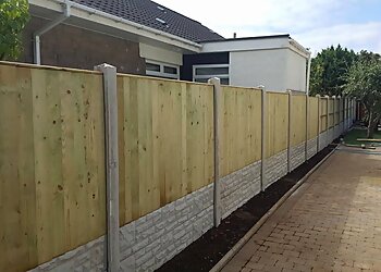 J & H Fencing