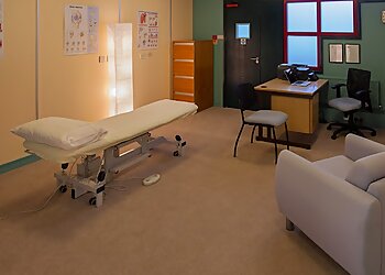 Julian Hearne B.Ost - THE HEARNE OSTEOPATHIC PRACTICE