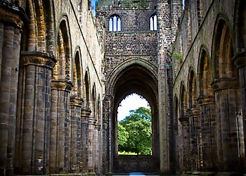 Kirkstall Abbey