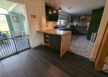 L Scobie Joiners & Contractors Ltd