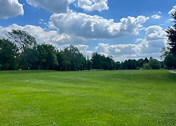 Lakeside Lodge Golf & Country Club