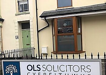 Lara-Jayne Davies - OLS SOLICITORS