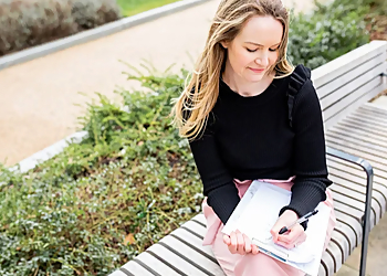 Laura Greenwood Therapy