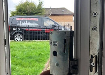3 Best Locksmiths in Glasgow, UK - Expert Recommendations