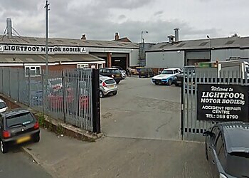 Tameside car body shops Lightfoot Body Repairs image 1