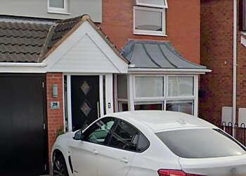 Lisa Lee Wealth Management Ltd