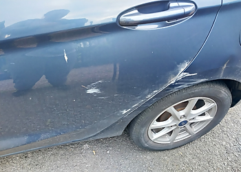 Lisburn accident repair centre