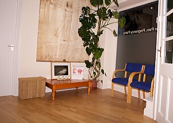 Live Life Chiropractic & Health Clinic