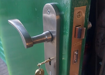 Locked Out Locksmiths
