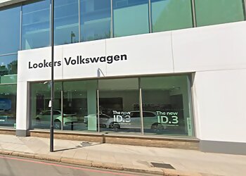 London car dealerships Lookers Volkswagen Battersea image 1