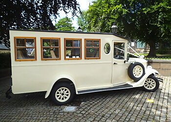 Love & Carriage Wedding Cars