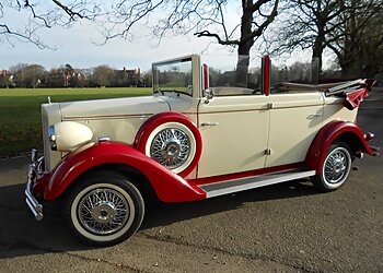 St Helens wedding cars  Love & Carriage Wedding Cars image 1