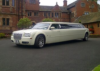 Stockport wedding cars Lucid Limos image 1