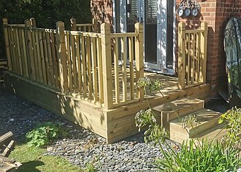 MH Fencing & Landscaping