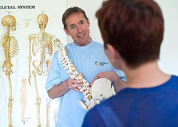 MIKE BRUCE BSc (Ost), BSc HONS - PLYMPTON OSTEOPATHIC CLINIC