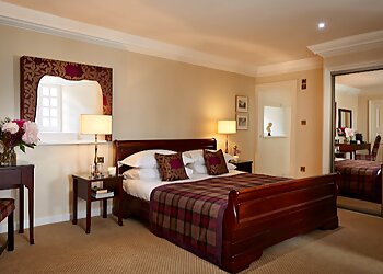 Macdonald Houstoun House