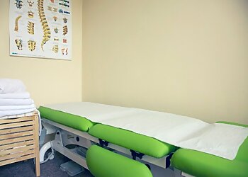 Maciek Leszczak B.Ost - MYOFASCIAL OSTEOPATHY EDINBURGH