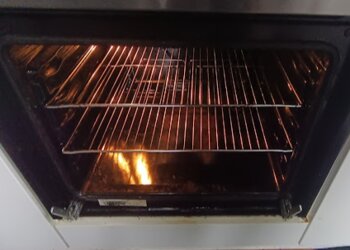 Maggie's Oven Cleaning Services