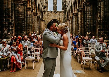 M and G Wedding Photography