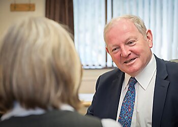 Mark Henley, MB, ChB, FRCS(Ed), FRCS (Plast) - NUFFIELD HEALTH DERBY HOSPITAL