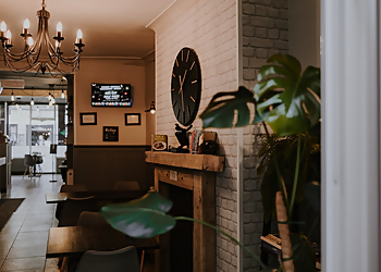 Mister's Cafe & Bistro