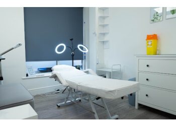 Mollie Elise Aesthetics