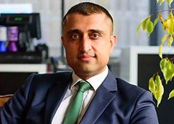 Mr Vivek Gulati , BA (hons), MA MB BChir (Cantab) MRCS MRes Dip (IC) FRCS (Tr&Ortho)