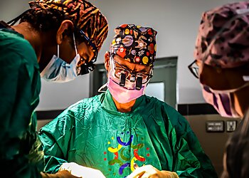 Muhammad Riaz, FRCSI, FRCS(GLASG), FRCSED, FRCS(PLAST) - HULL PLASTIC SURGEONS