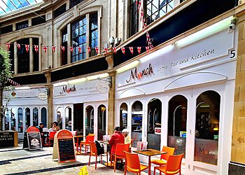 Munch Coffee, Bar and Kitchen