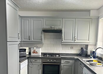 N L Painter and Decorator