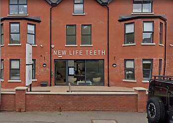 Belfast dentists New Life Teeth image 1