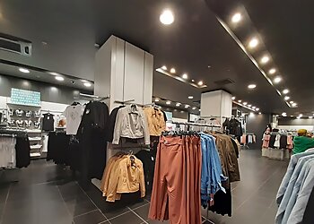 3 Best Clothing Stores in Glasgow, UK - Expert Recommendations